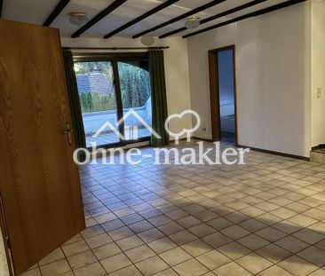 Lichtdurchflutete Wohnung in Zweifamilienhaus mit großem Balkon in ... - Foto 1