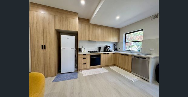 BRAND NEW RENOVATED FURNISHED TWO BEDROOM – ENJOY THE BONDI LIFESTYLE - Photo 1