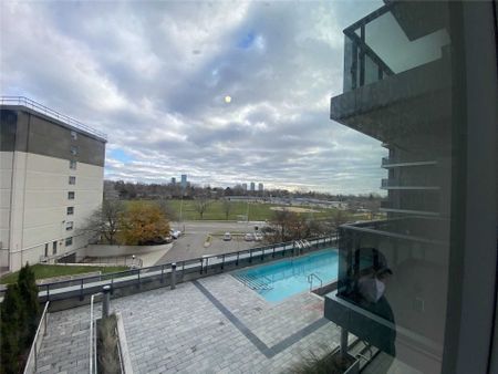 For Lease - 10 Gibbs Road Unit# 413, Toronto, Ontario - Photo 4