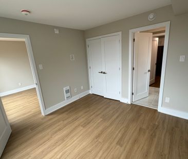 364 Winona Ave - Photo 2