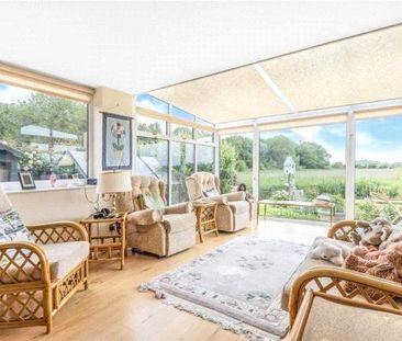 3 bedroom detached house to rent - Photo 2