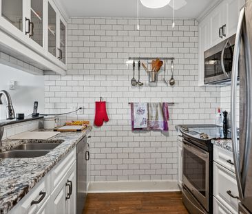 For Lease - 2 Bay Street Unit# 304, Kingston, Ontario - Photo 2