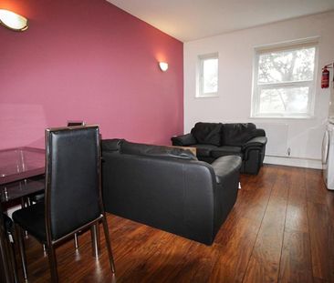 3 bedroom apartment to rent - Photo 6