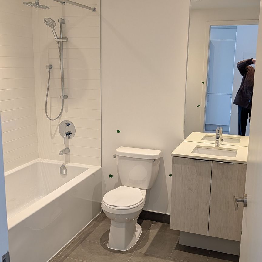 For Lease - 448 Burnhamthorpe Road Unit# 2510, Mississauga, Ontario - Photo 1