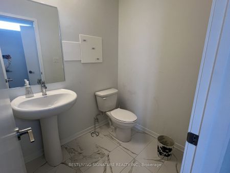 For Lease - 80 Honeycrisp Crescent Unit# 369, Vaughan, Ontario - Photo 4