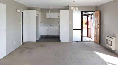 KELVIN GROVE - 3 BEDROOM - Photo 4