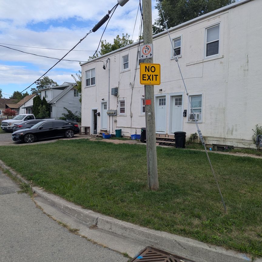 For Lease - 63 Pelham Road Unit# 4, St. Catharines, Ontario - Photo 1