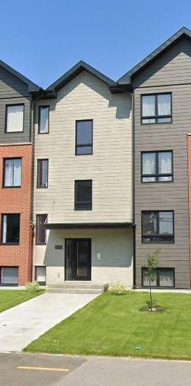 Appartement de 2 chambres à louer à Lavaltrie - Photo 1