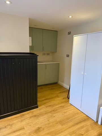 3 Bed End Terrace, Hickin St, E14 - Photo 5