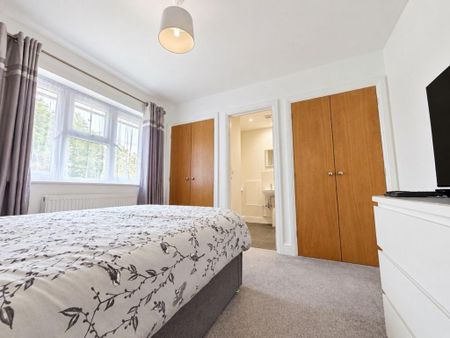 3 bedroom detached house to rent - Photo 4
