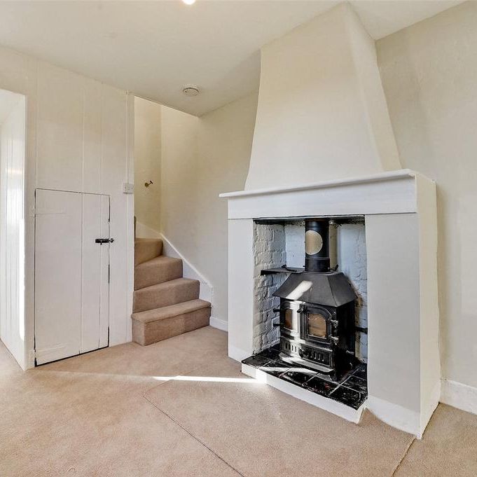 2 bedroom semi-detached house to rent - Photo 1