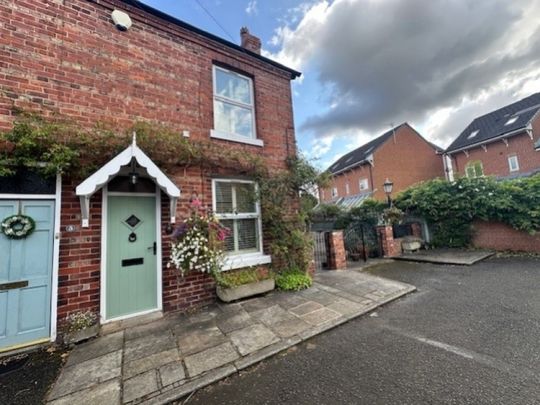 Weston Grove, Manchester, M22 4NX - Photo 1