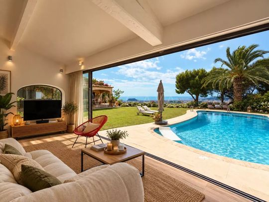 Location Maison 8 pièces 301m² NICE 06000 - Photo 1