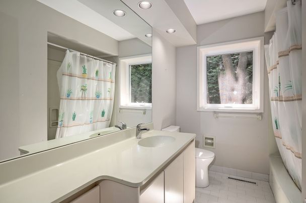 For Lease - 4189 Inglewood Drive, Burlington, Ontario - Photo 1