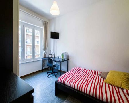 Viale Carlo Espinasse, Milan, Lombardy 20156 - Foto 2