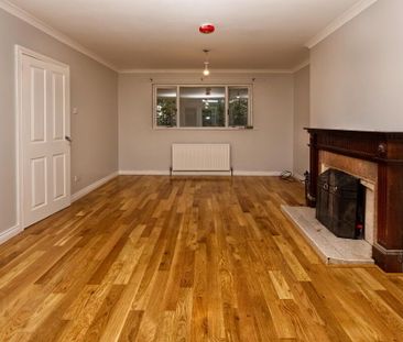 75 Hillside Road, Ballynahinch, BT24 8UL - Photo 2