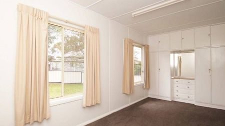 Immaculate 3 bedroom on North Hill - Photo 4