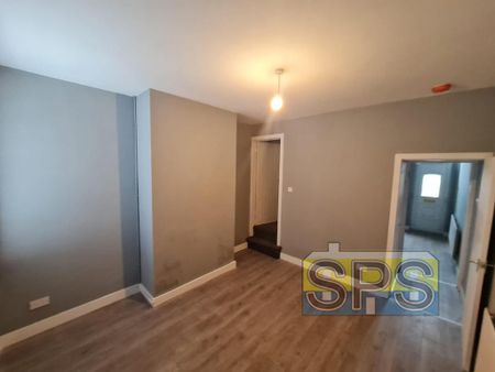3 bedroom terraced house to rent - Photo 2