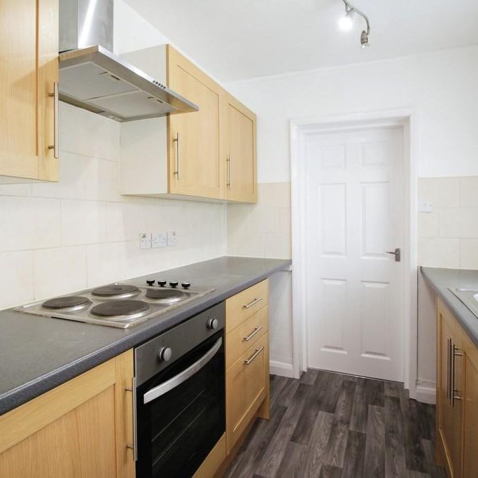 2 bedroom terraced house to rent - Photo 1