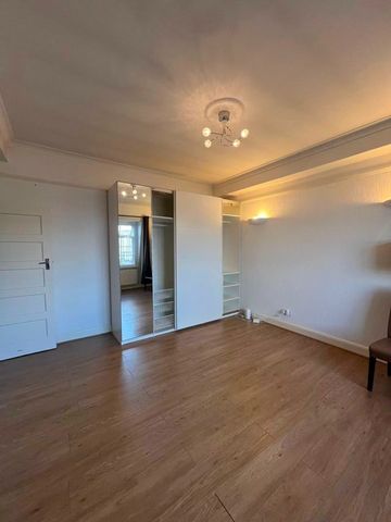 Studio Flat, Endsleigh Court, WC1H - Photo 3