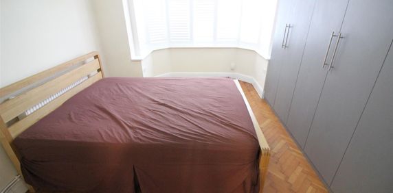 Park Road, Hounslow - Photo 2