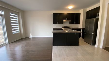 For Lease - 108 Adventura Road, Brampton, Ontario - Photo 5