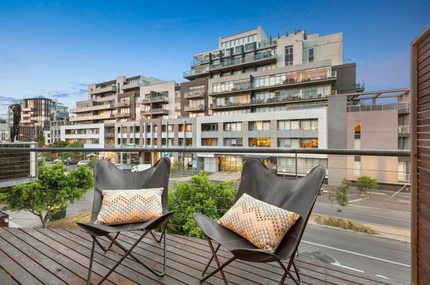 Two Level Beachside Property with bay glimpses. - Photo 1