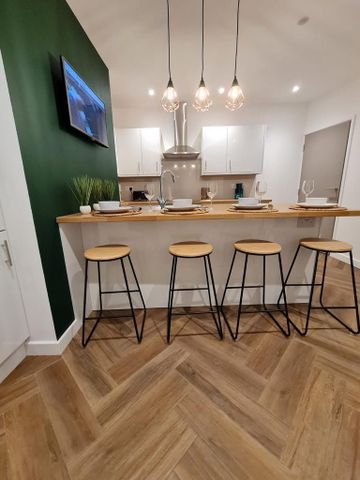 1 bedroom in a house share to rent - Photo 2