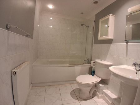2 bedroom flat to rent - Photo 5