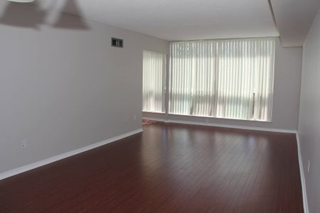 For Lease - 175 Cedar Avenue Unit# 214, Richmond Hill, Ontario - Photo 3