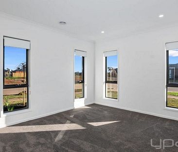 1 Woodlet Street, WEIR VIEWS - Photo 4