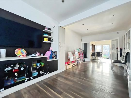 Ellerdine Road, Hounslow, TW3 2PN - Photo 1