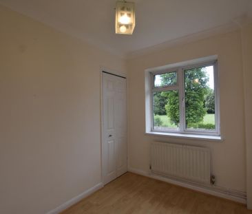 2 bedroom maisonette to rent - Photo 5