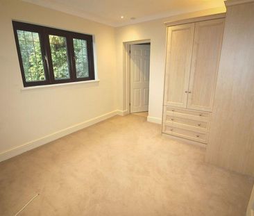 3 bedroom detached house to rent - Photo 4
