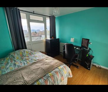 Room in a Shared Flat, Park Road North, W3 - Photo 1