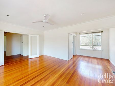 6 Victoria Street, Box Hill - Photo 2