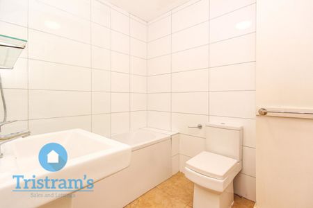 2 bed Apartment for Rent - Photo 3