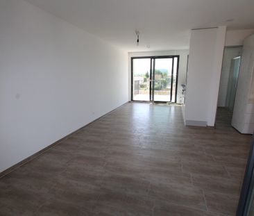 Möbelierte Luxus Attika-Apartment mit zwei grossen Terrassen in Obe... - Foto 1