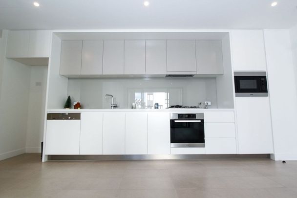 Close to USYD, Huge Two Bedder with Garden Views In Harold Park!!! - Photo 1