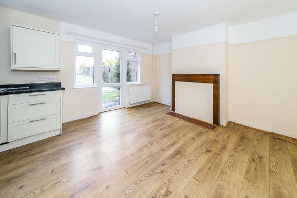 3 bedroom semi-detached to rent Knole Grove - Photo 1