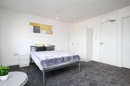 5 bedroom property to rent - Photo 4