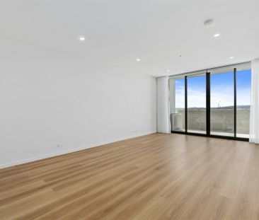 Contemporary Living - Photo 2