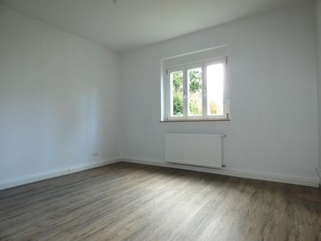 *** Heimaterde! 2 Zimmer-Wohnküche – modernes Duschbad – eigener Garten!*** - Photo 4