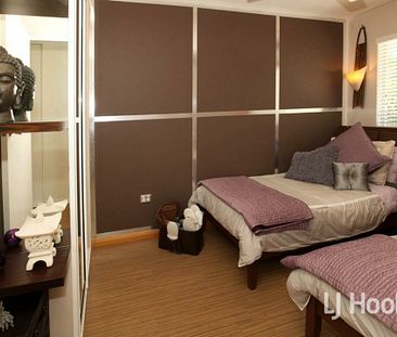 1/2 Isley Street, North Ward - Photo 3