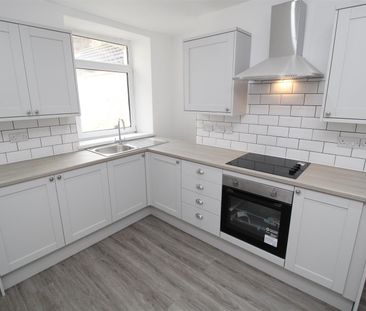 House - Terraced For Rent Princess Street, Abertillery - Photo 4