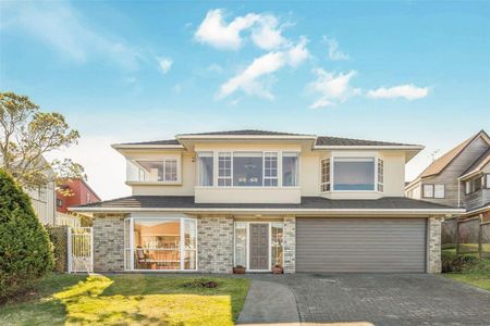 3 Swinford Crescent, Johnsonville - Photo 2