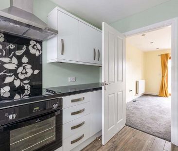 3 bedroom end of terrace house to rent - Photo 6