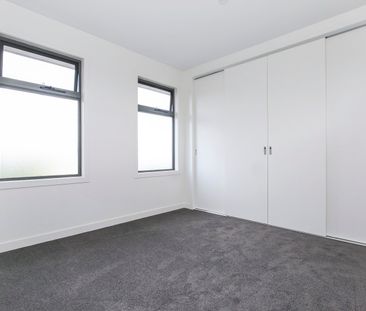 2/12 Mcnamara Street, Preston VIC 3072 - Photo 3
