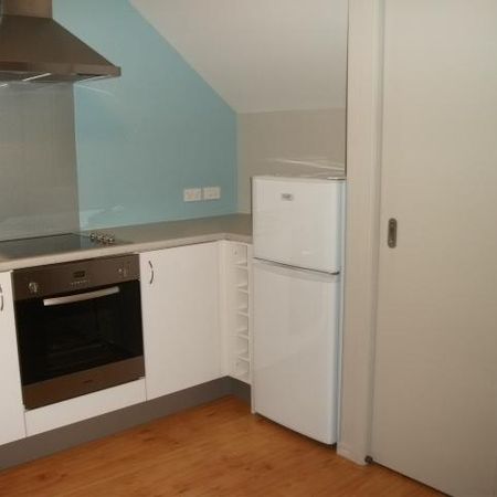 City Centre Studio Apartment - Secure and Great Location - Photo 4