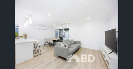 Modern Narangba Home Offering Comfort and Convenience - Photo 2